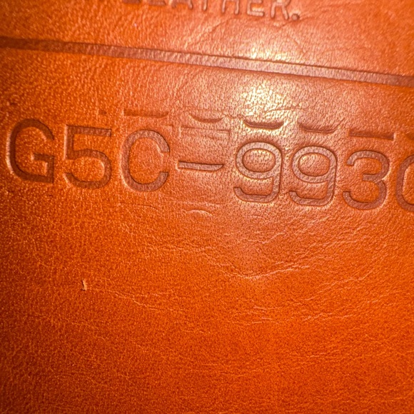 Vintage Coach Crossbody chestnut, amazing condition near perfect amazing deal - Picture 8 of 9